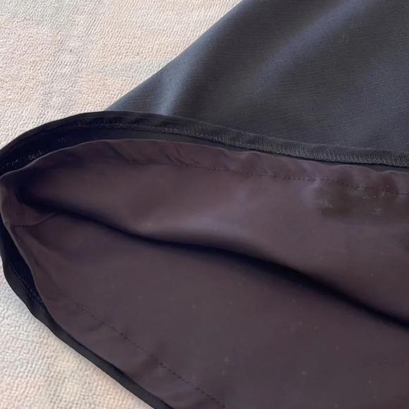 EUC Escada wool Black skirt - size 40 - Picture 3 of 8